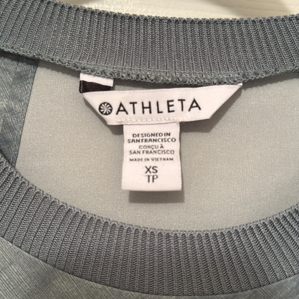 NWT & EUC Athleta Zephyr Tank tops - Picture 3 of 7